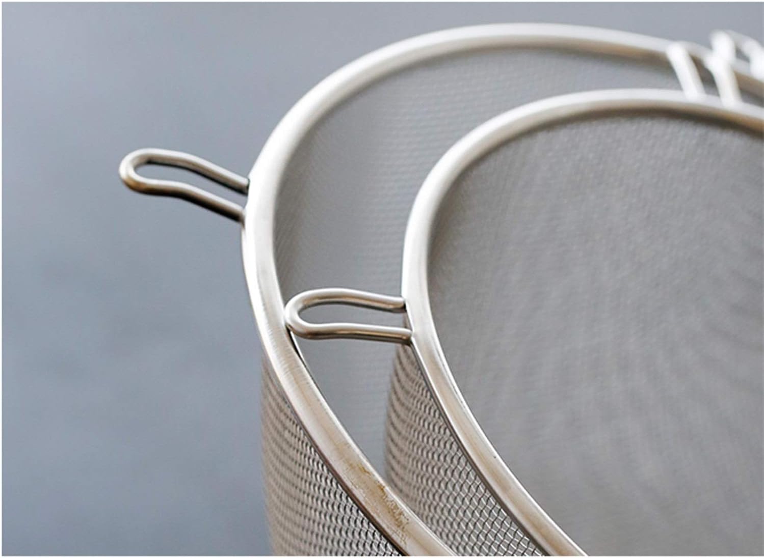 18cm Stainless Steel Strainer with Wooden Handle