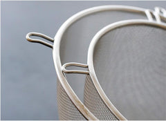 18cm Stainless Steel Strainer with Wooden Handle